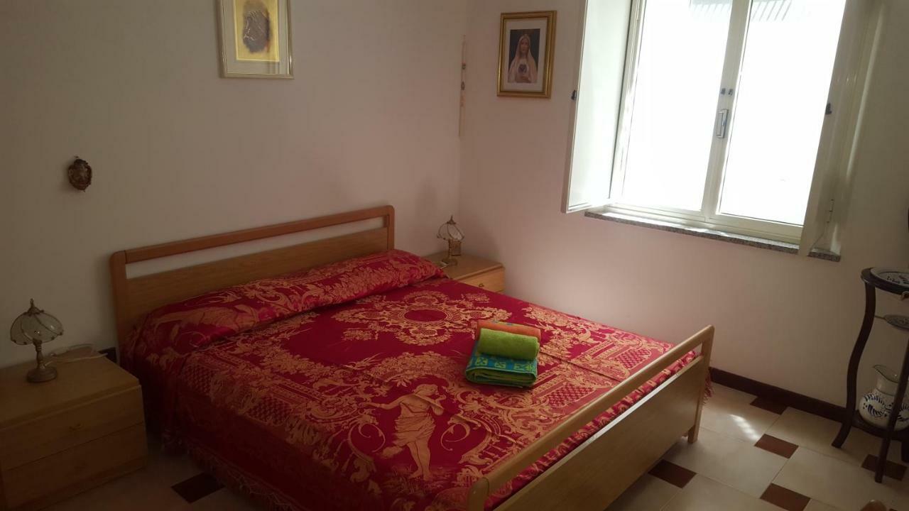 Appartamento Bouganville Magomadas 外观 照片